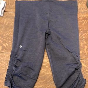 Lululemon ruched knee length leggings